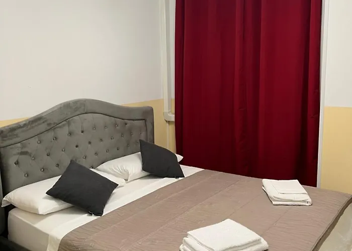 Roma Appartamento Апартаменты *